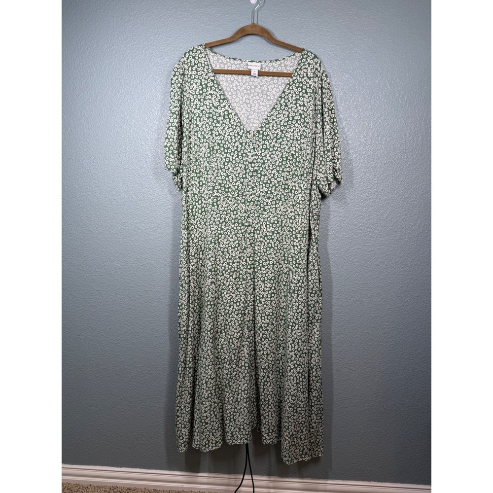 Ava & Viv Green and White Floral Maxi Dress